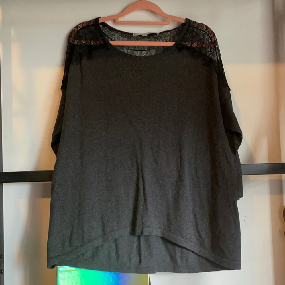 🔥 🔥🔥 LC Lauren Conrad gray black lace shirt